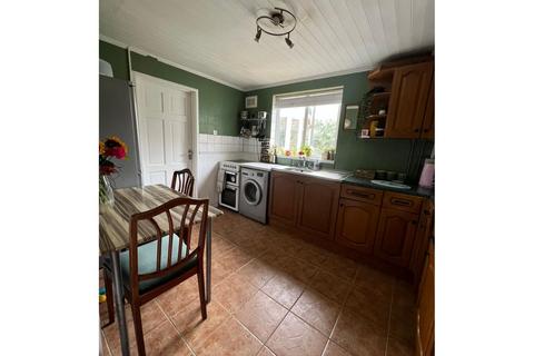 3 bedroom semi-detached house for sale, Meredith Close, Burton-on-Trent, DE14