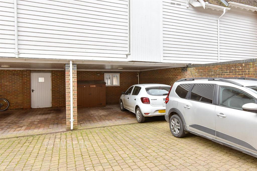 Driveway/Parking