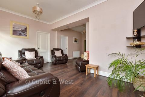 undefined, Osmond Gardens, Wallington SM6