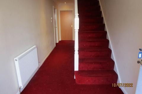 4 bedroom house to rent, 8 Milnbank Gardens, ,