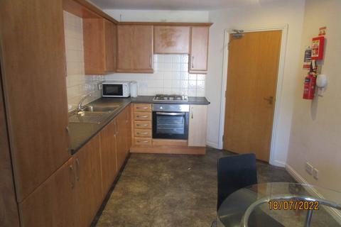 4 bedroom house to rent, 8 Milnbank Gardens, ,
