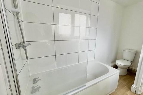 4 bedroom terraced house to rent, Hawthorn Square, Seaham SR7