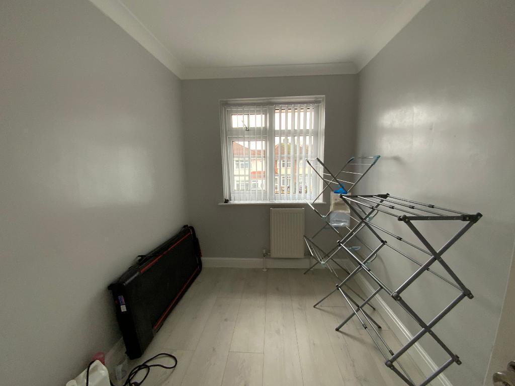 BEDROOM THREE 9'3 x 6'6