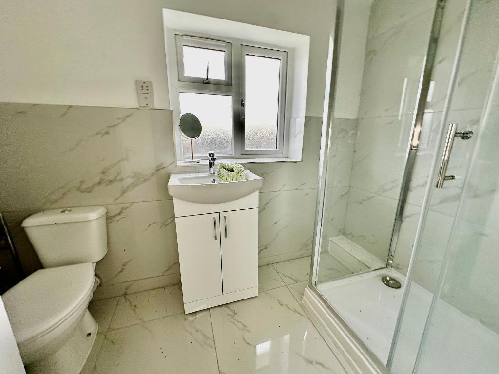 Family shower room