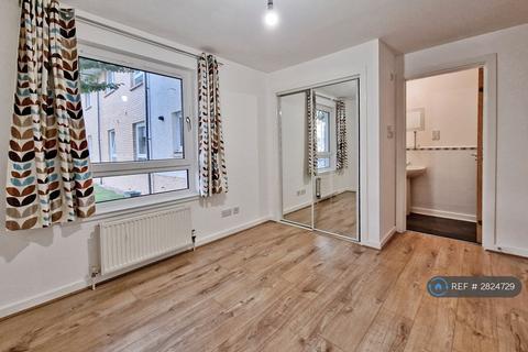 undefined, Stenhouse Gardens, Edinburgh, EH11