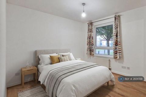undefined, Stenhouse Gardens, Edinburgh, EH11