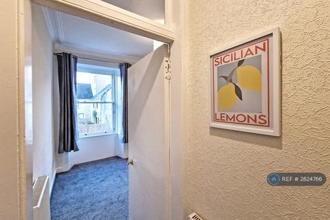2 bedroom flat to rent, Prince Regent St, Edinburgh, EH6