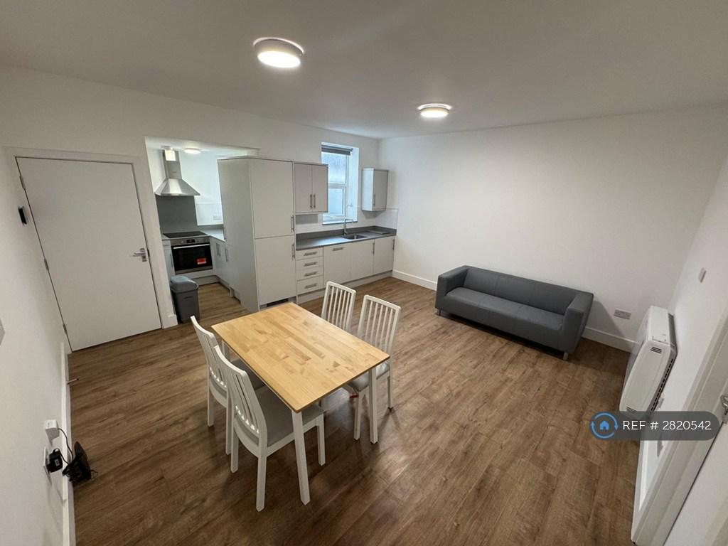 Kitchen / Living
