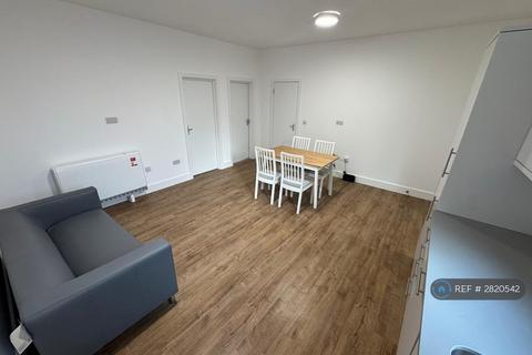 undefined, The Broadway, Southall, UB1