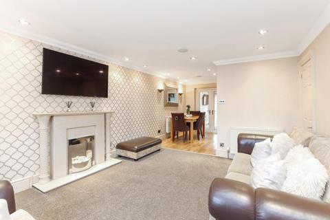undefined, Darnaway Avenue, Garthamlock, G33 5HR