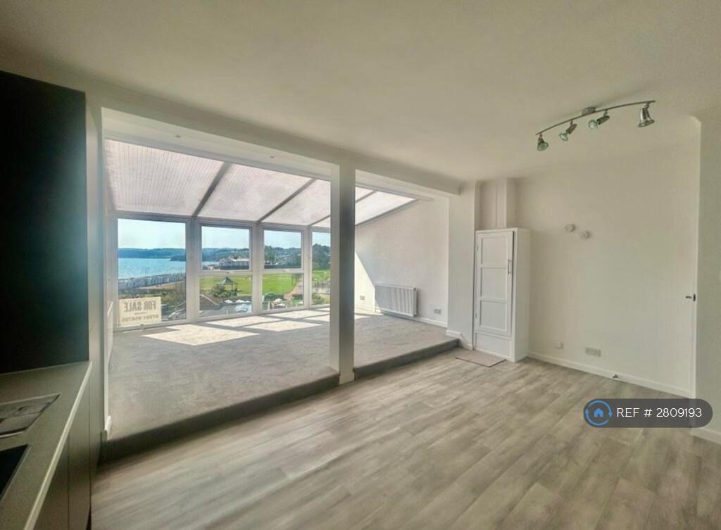 Kitchen/Dining/Lounge