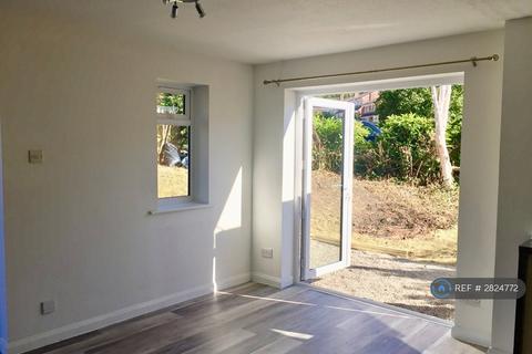 undefined, West Rise, Tonbridge, TN9