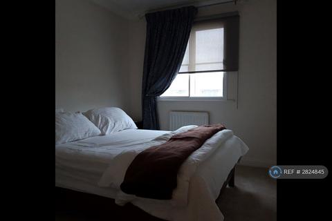 undefined, Turgis Road, Fleet, GU51