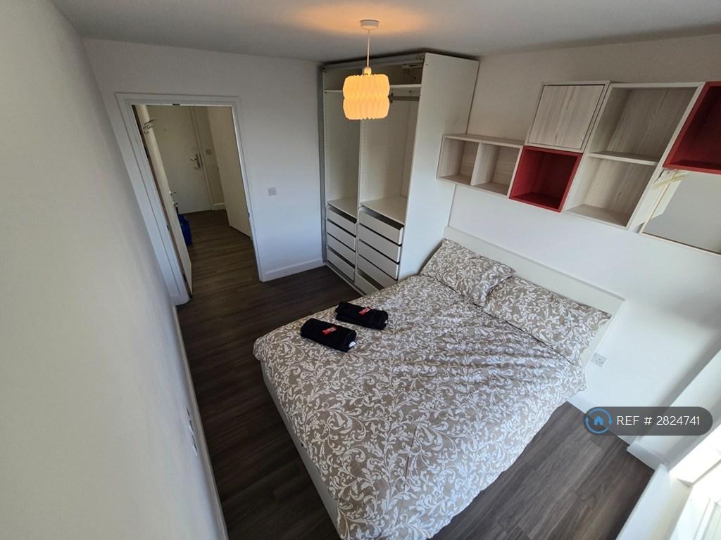 Bedroom #1