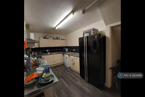 undefined, Ash Road, Leeds, LS6