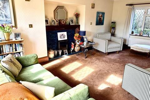 4 bedroom detached house for sale, Upper Brighton Road, Worthing, West Sussex, BN14 9HY