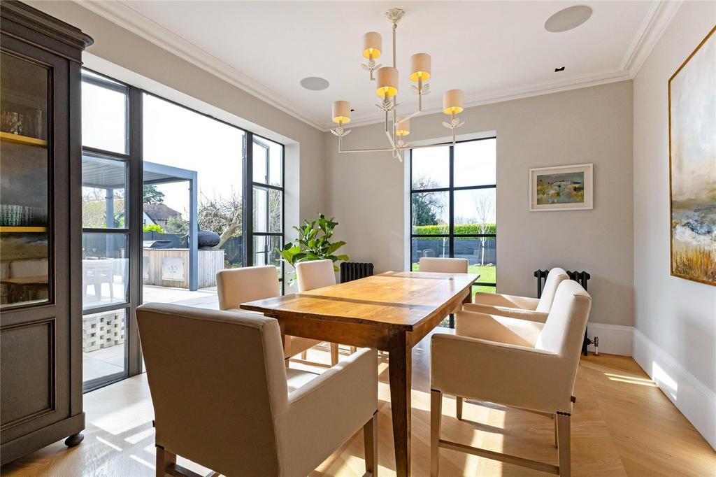 Kitchen/Dining Area