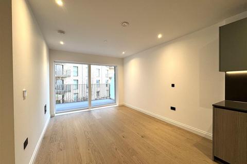 2 bedroom apartment to rent, 1 Potters Road, London SW6