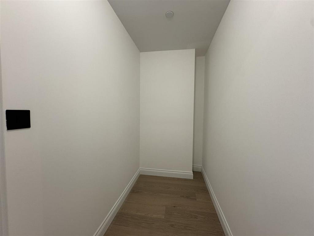 Large hall cupboard pic 2.jpeg