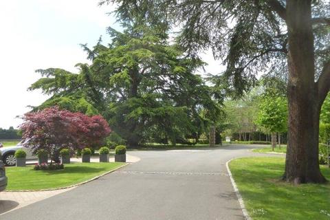 3 bedroom house to rent, Lucas Park Drive, Walton on the Hill, Tadworth, Surrey, KT20