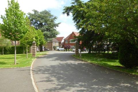 3 bedroom house to rent, Lucas Park Drive, Walton on the Hill, Tadworth, Surrey, KT20