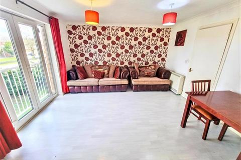 2 bedroom flat to rent, Ridley Close, Barking