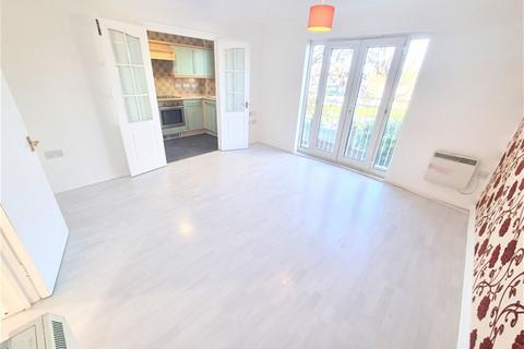 2 bedroom flat to rent, Ridley Close, Barking