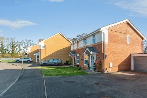 undefined, Tarn Close, Farnborough, GU14