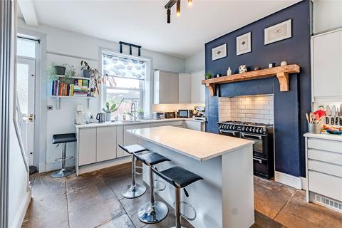 3 bedroom terraced house for sale, Thornhill Street, Calverley, Leeds