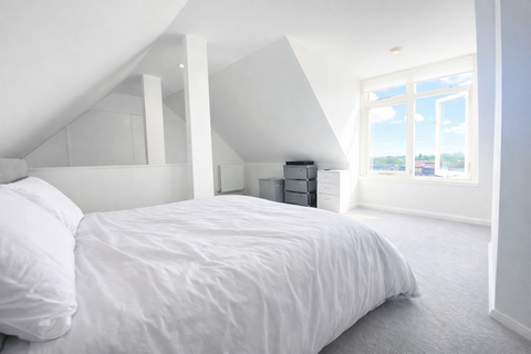 1 bedroom flat to rent, Newburgh Road, London, W3 6DQ