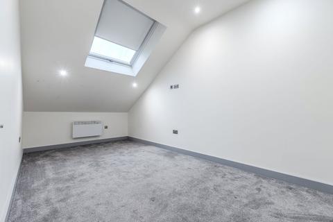2 bedroom apartment to rent, 12 Pavilion Court, Stanningley Road, Stanningley, Pudsey, West Yorkshire