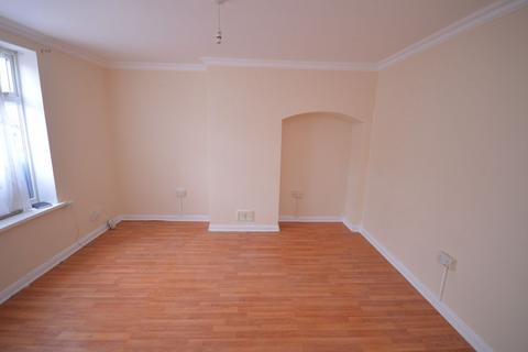 2 bedroom terraced house to rent, Hitherfield Road