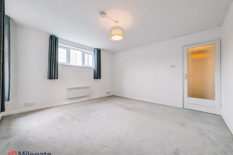 undefined, Hook Road, Surbiton KT6