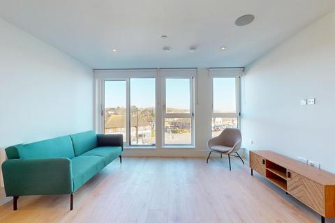 2 bedroom flat to rent, Beverley Way