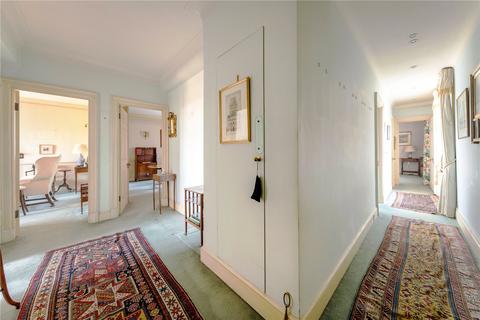 2 bedroom apartment for sale, Chesterfield Gardens, London, W1J