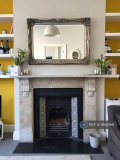 1 bedroom flat to rent, Strathblaine Rd, London, SW11
