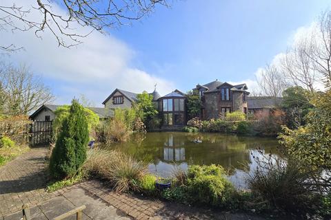 6 bedroom detached house for sale, Beaford, Winkleigh, EX19