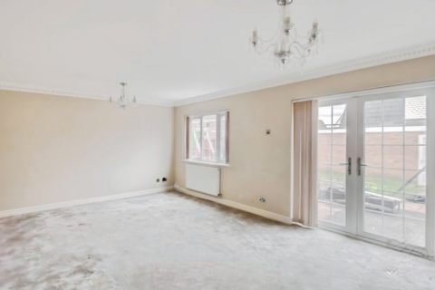 3 bedroom semi-detached house to rent, Hadcroft Grange, Stourbridge