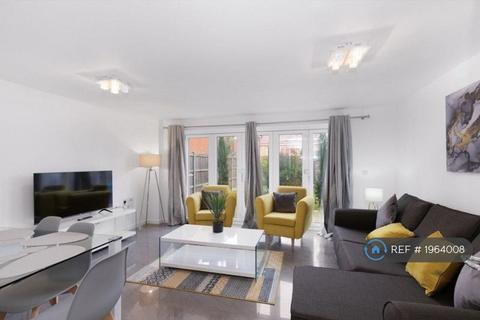4 bedroom semi-detached house to rent, Lindsey Drive, Maidenhead, SL6