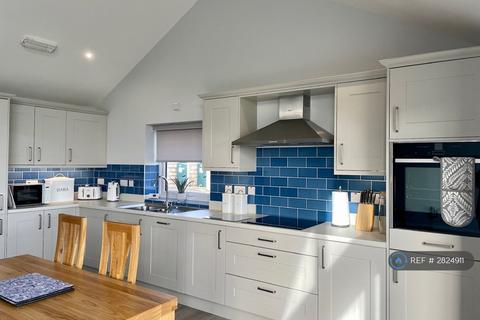 undefined, Uwch Mynydd, Pwllheli, LL53