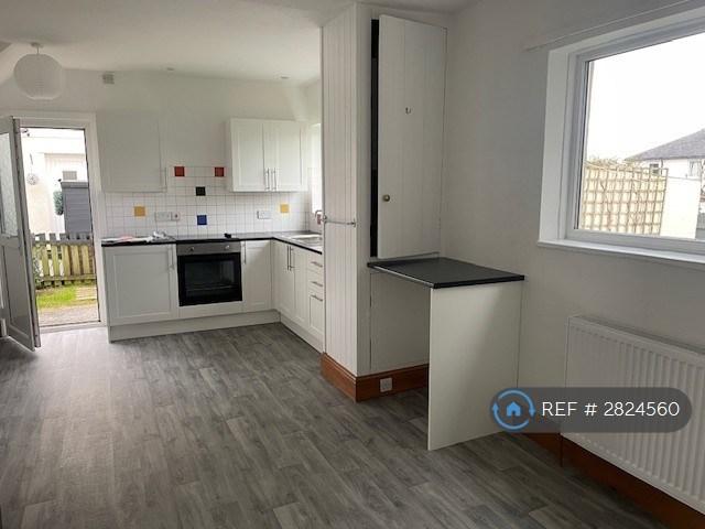 Kitchen And Dining Room
