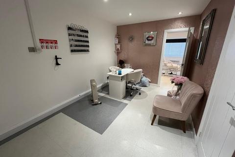 Retail property (high street) to rent, 15-23 Sir Isaacs Walk Colchester CO1 1JJ