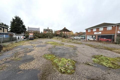 Land to rent, Newtown Rd Henley On Thames RG9 1HG