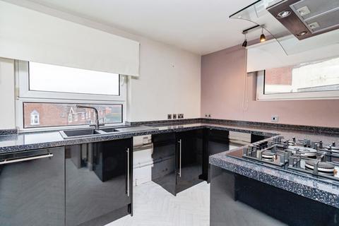 3 bedroom maisonette for sale, Elworthy Close, Stafford, Staffordshire, ST16