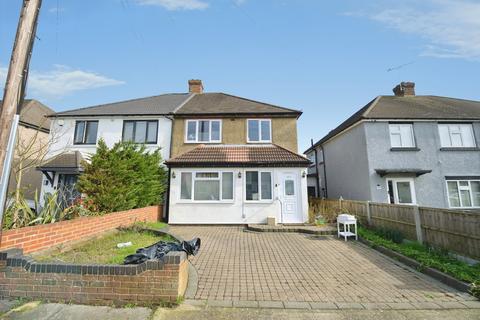 3 bedroom semi-detached house for sale, Chepstow Avenue, Hornchurch, RM12