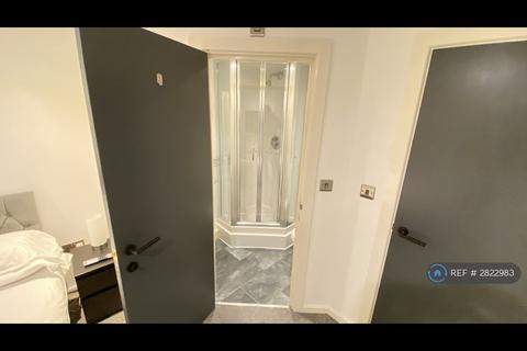 undefined, Elmira Way, Manchester, M5