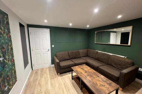 5 bedroom house to rent, Hubert Road - 5 Bed - Bills, Selly Oak B29
