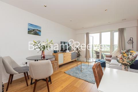 1 bedroom apartment to rent, Longfield Avenue,  Ealing W5