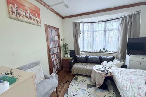 1 bedroom flat to rent, Devonshire Road, Southall, UB1 2XR