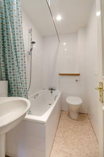 1 bedroom flat to rent, Courtfield Road, South Kensington, London, SW7